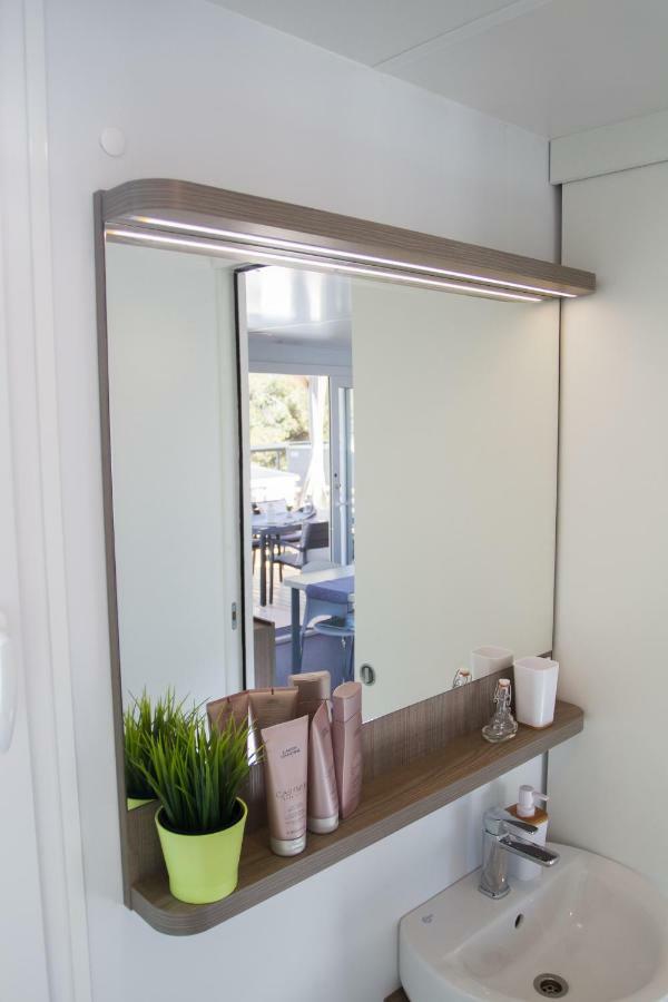 Adrijela Mobile Home Jezera Extérieur photo