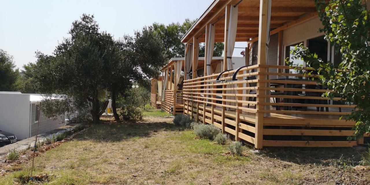 Adrijela Mobile Home Jezera Extérieur photo